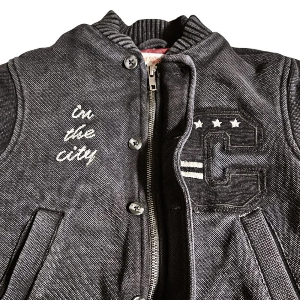 Cat&Jack Boys Black Cool Letterman Distressed Bomber Jacket SZ XS 4/5 Streetwear - Picture 4 of 12